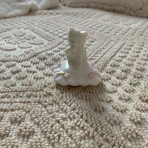 Vintage Avon “Sitting Pretty” Perfume Collectable